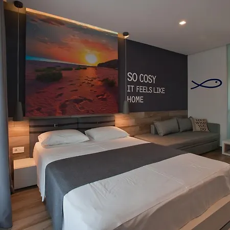 Chrysalis Apartament